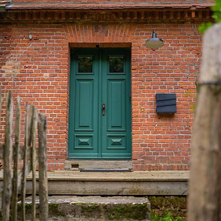 Wald- Und Seeidyll Im Historischen Forsthaus Neuruppin Extérieur photo